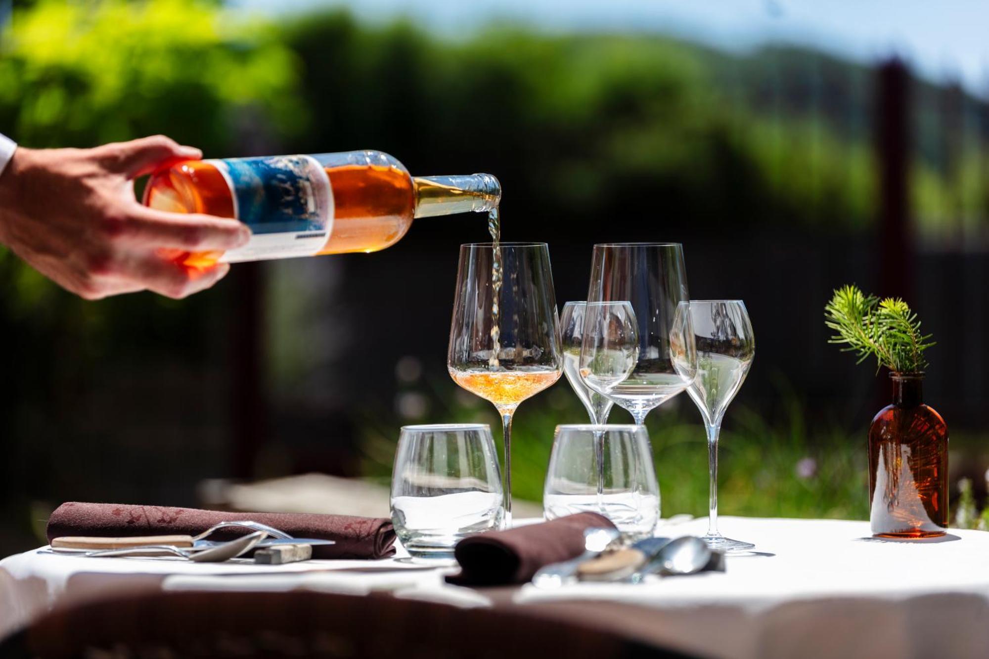 Hotel Restaurant Les Glycines Vieille-Brioude Ngoại thất bức ảnh
